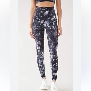 Free People Movement Good Karma 7/8 Tie Dye Leggings XS/S